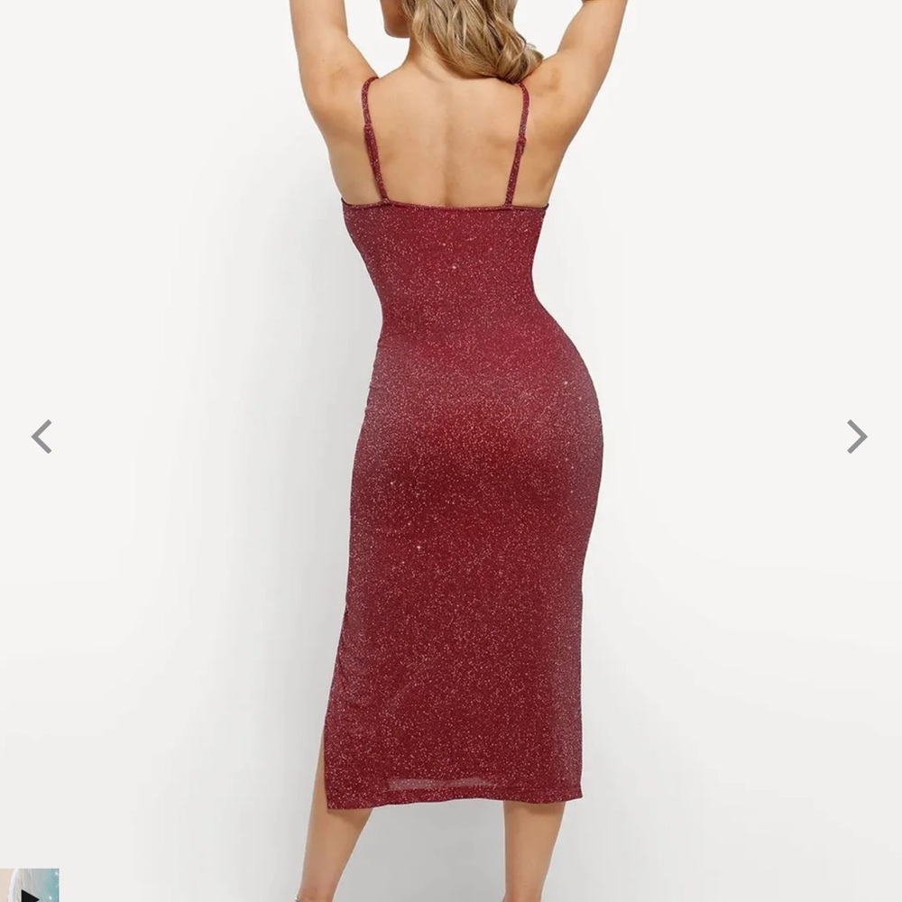 Glamorous Sleeveless Glitter Midi Dress in Red - Picture 3 of 4